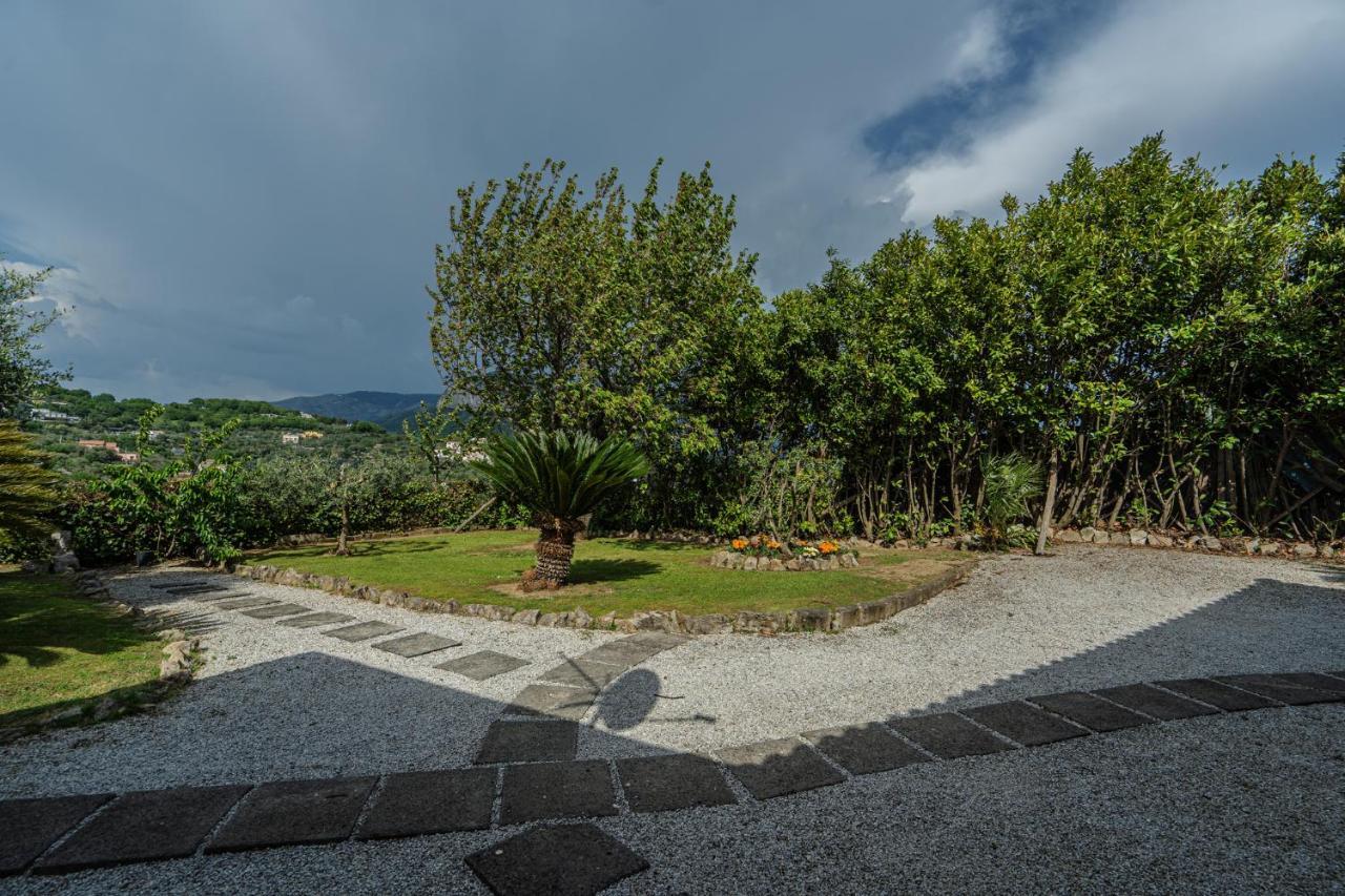 Villa La Pace سانتّانييلّو المظهر الخارجي الصورة