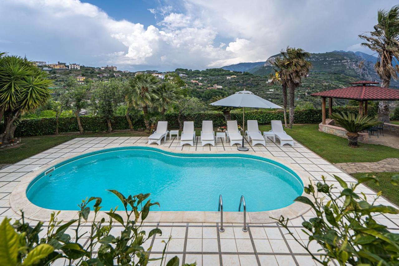 Villa La Pace سانتّانييلّو المظهر الخارجي الصورة